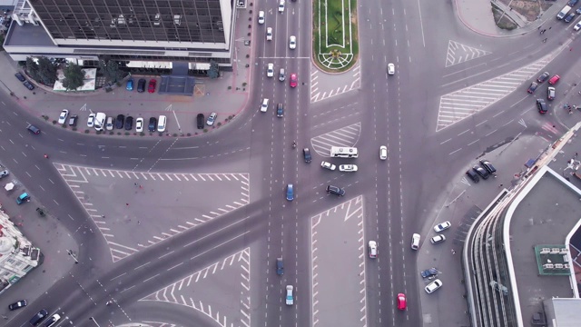 城市的十字路口视频素材