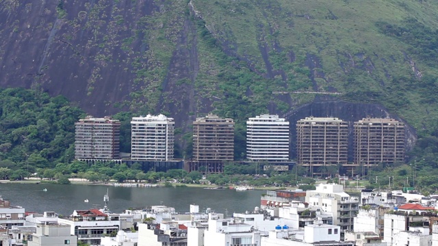 在罗德里戈湖畔的建筑视频素材