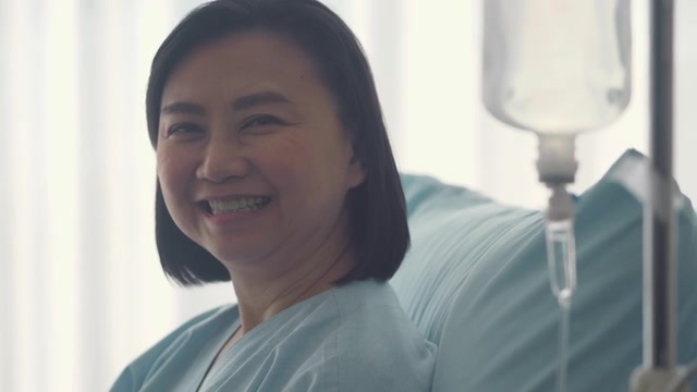 积极的病人视频素材画面4