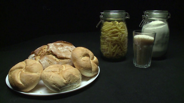 烘焙食品，意大利面和面粉视频素材画面2