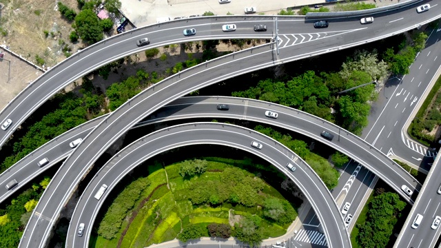 道路交叉口俯视图柏油路视频素材画面1