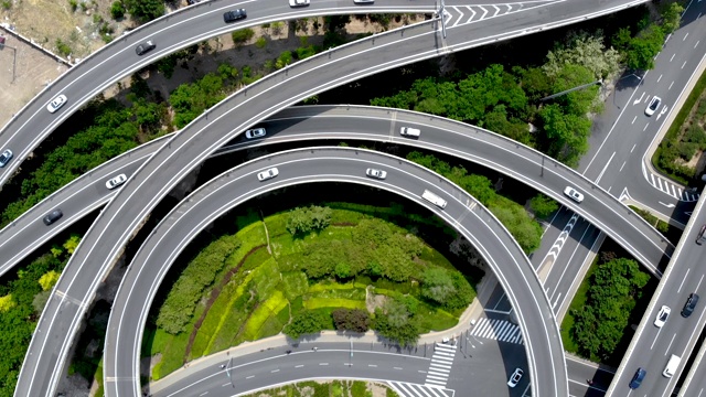 道路交叉口俯视图柏油路视频素材画面2