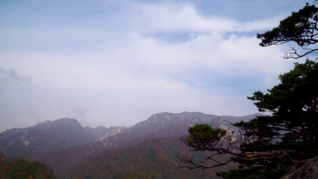 韩国韩国山/江原道上的云运动视频素材