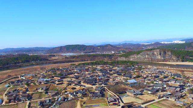 韩国庆相北道，Nakdonggang河/ Andong-si附近的安东浩村和Buyongdae悬崖视频素材