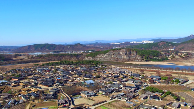 韩国庆相北道，Nakdonggang河/ Andong-si附近的安东浩村和Buyongdae悬崖视频素材