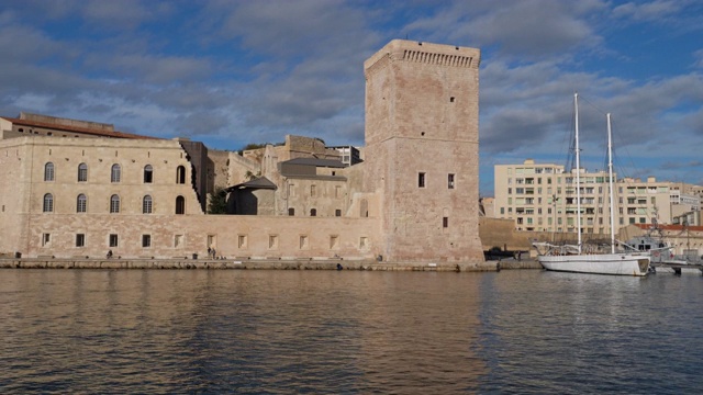 圣让堡和vieux港，马赛，Bouches-du-Rône，法国。视频素材