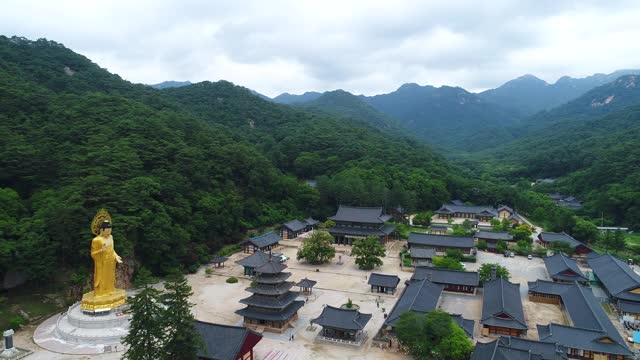 松尼山国家公园Beopjusa Temple of Songnisan National Park / bun -gun，忠清北道，韩国视频素材