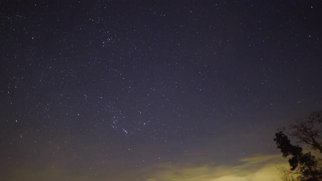 从夜晚到白天的时间流逝，星空到暴风雨的云景，美国北卡罗来纳州视频素材