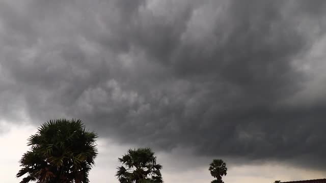 积雨云视频素材