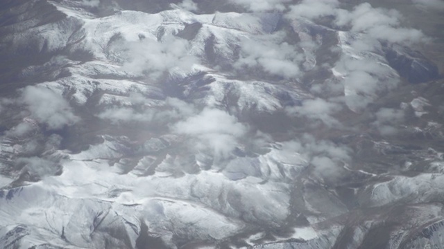 飞越雪山视频素材