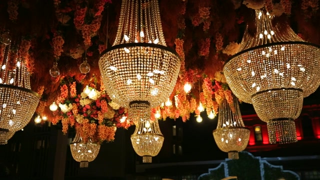 餐桌装饰，婚礼仪式，鲜花视频素材画面4