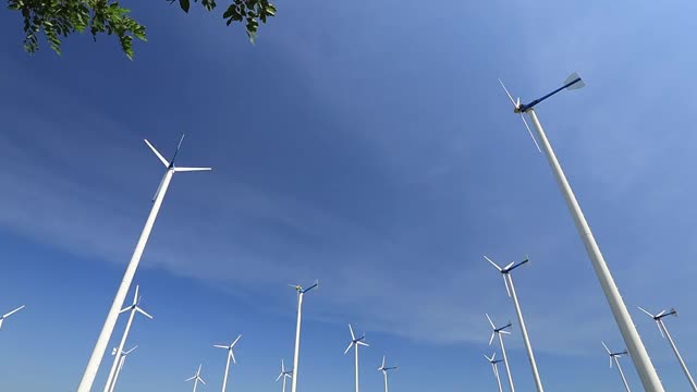 风车农场与美丽的天空。风力发电是一种绿色生态发电。风电场生态场视频素材