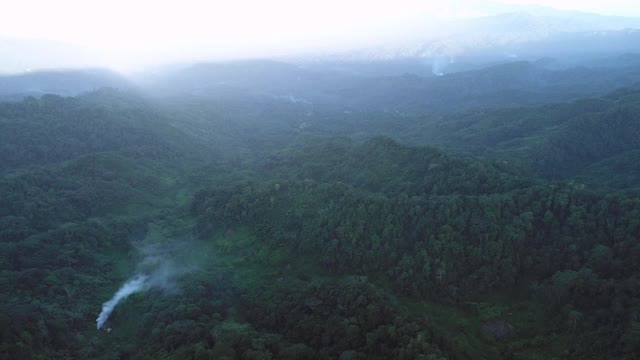 巴布亚新几内亚，太子山，布干维尔岛，Taverau村视频素材