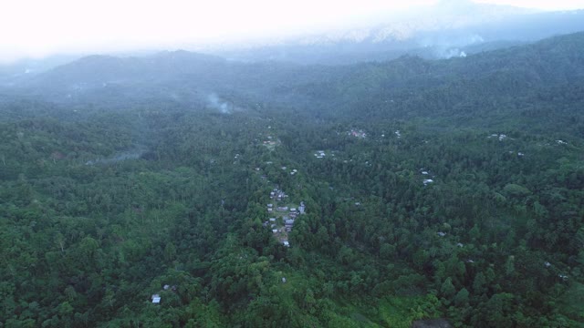 巴布亚新几内亚，太子山，布干维尔岛，Taverau村视频素材