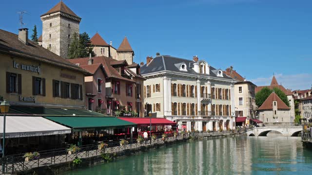 Annecy的名字越多Savoie警局,Auvergne-Rhône-Alpes在法国。视频素材