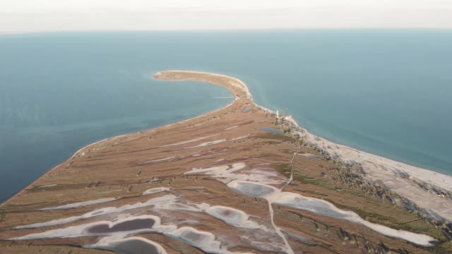 Kherson地区Dzharylhach岛东部边缘的鸟瞰图视频下载