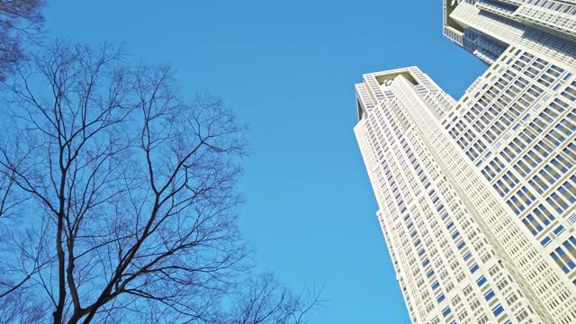 东京新宿西新宿摩天大楼街景视频素材