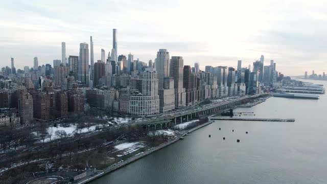 鸟瞰图，纽约市被大雪覆盖的上西区视频素材