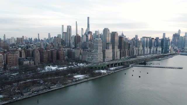 鸟瞰图，纽约市被大雪覆盖的上西区视频素材