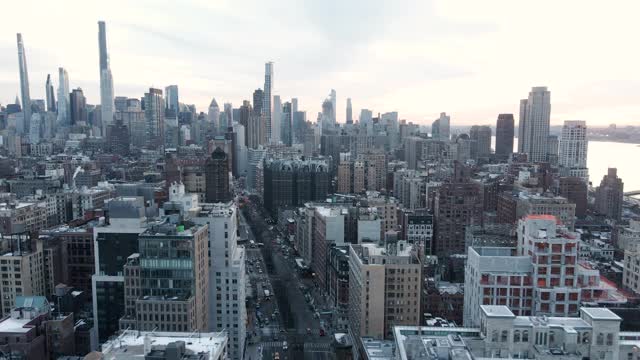 鸟瞰图，纽约市被大雪覆盖的上西区视频素材