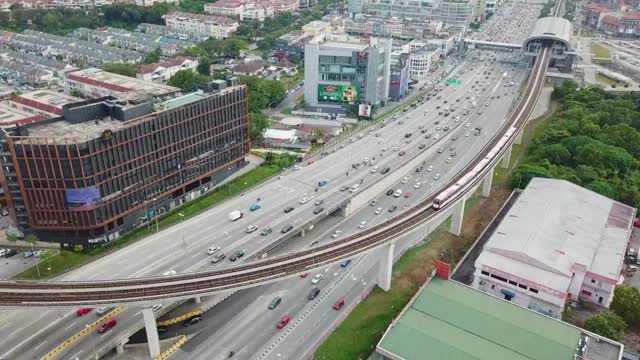 高架路口及立交桥鸟瞰图视频素材