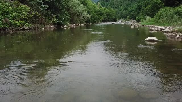 奥都省的湖泊，峡谷视频素材