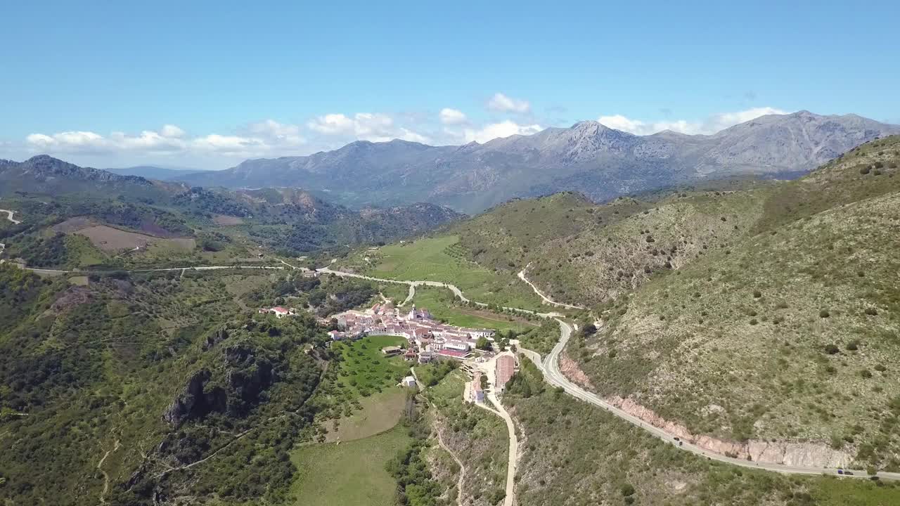 阿塔贾特马拉加西班牙和通用山谷景观鸟瞰图视频素材