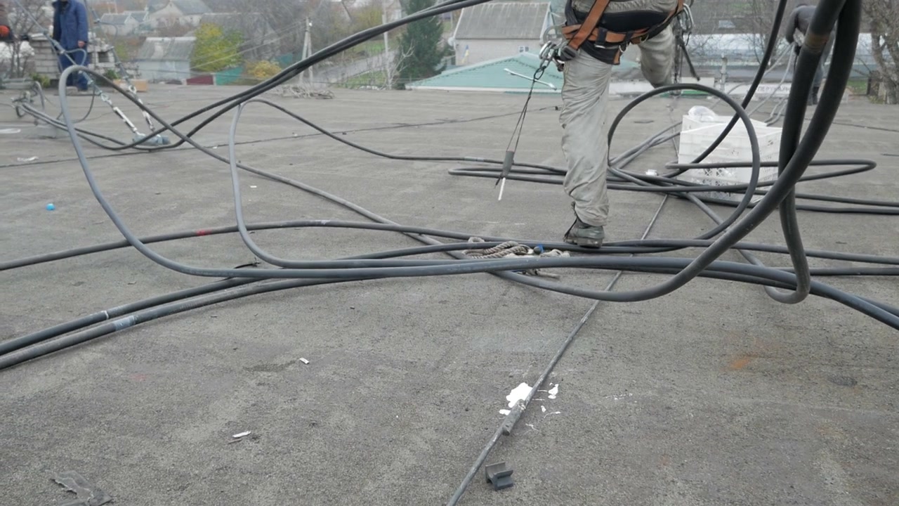 同轴电缆直接连接天线视频素材画面3