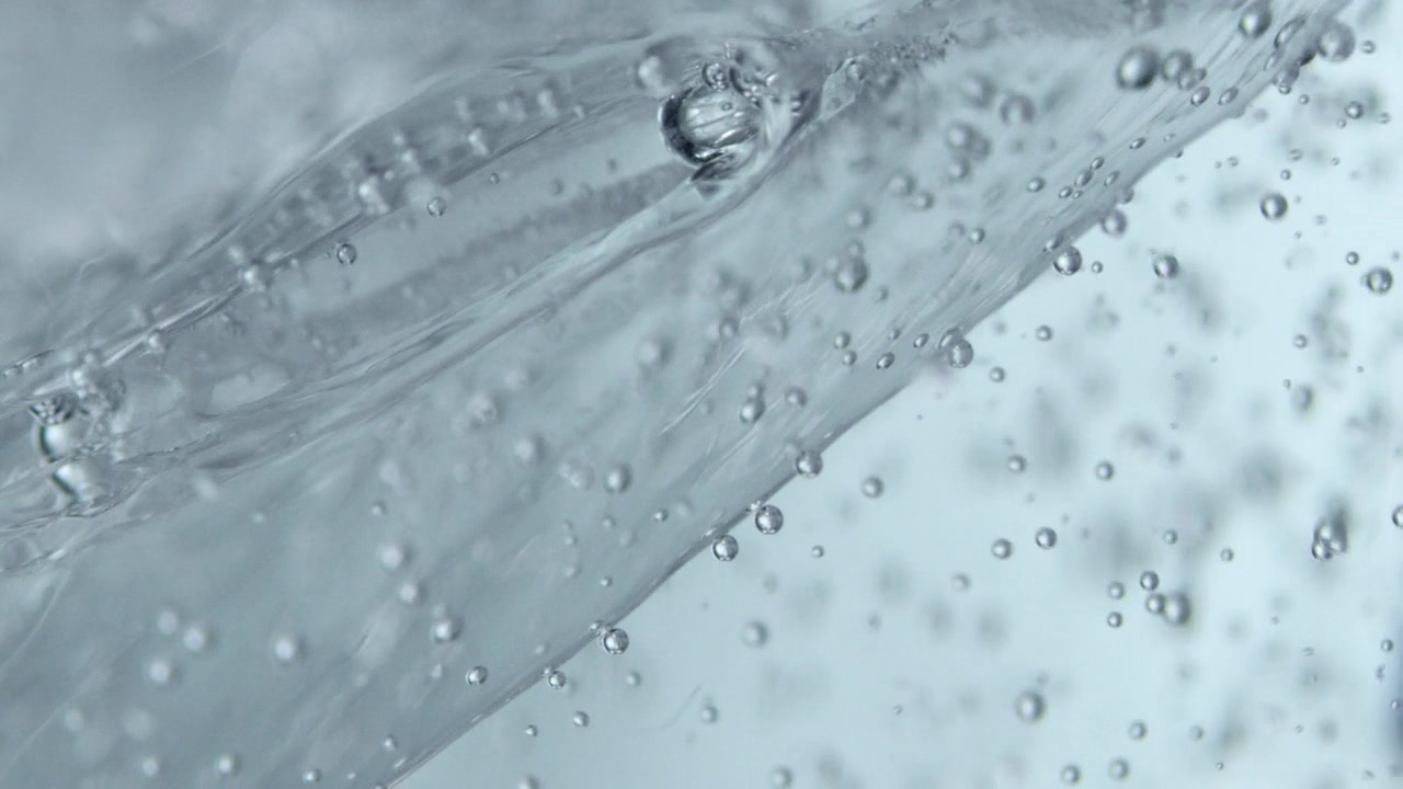 液体中的气泡视频素材画面2