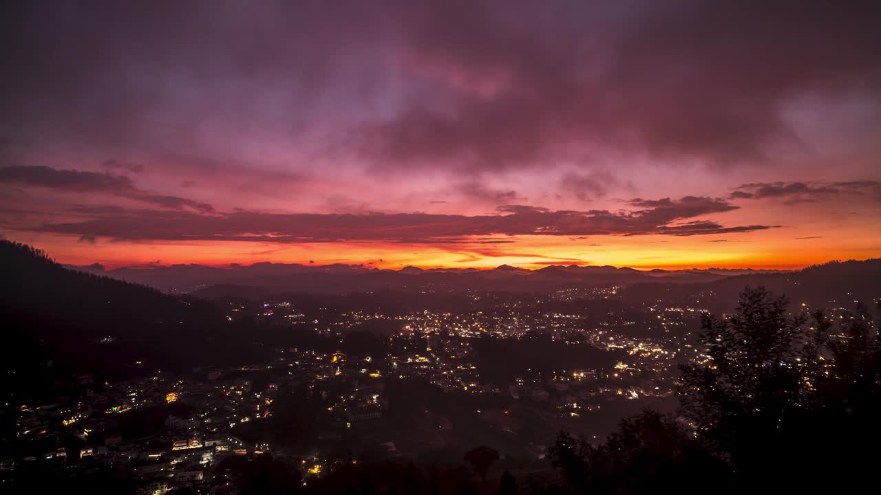 泰米尔纳德邦Kodaikanal Dindigul地区的日落视频下载