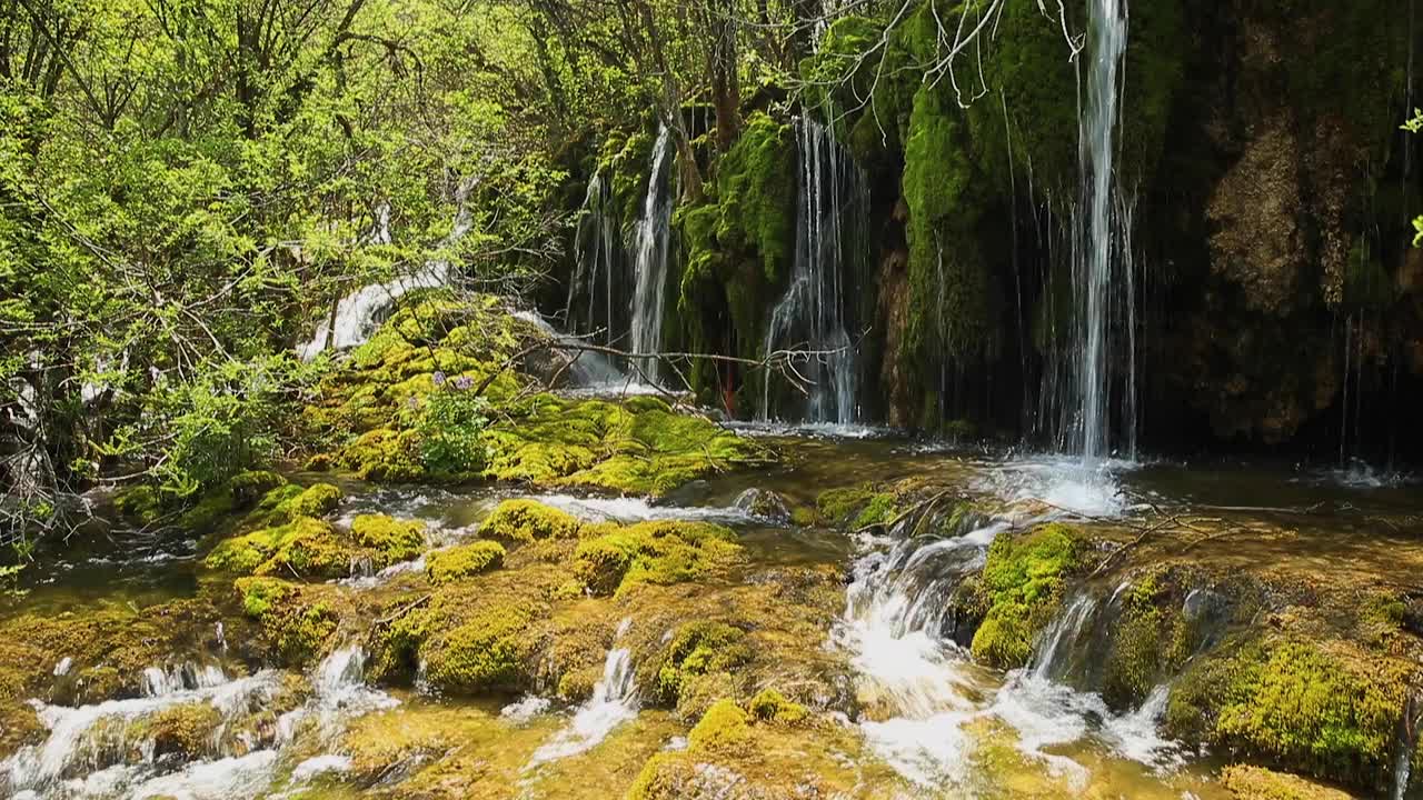 九寨沟风景区的瀑布视频下载