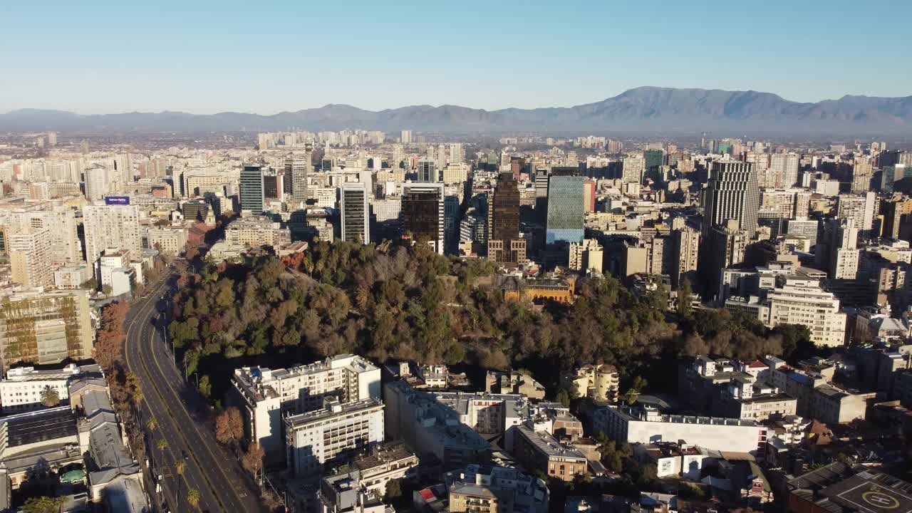 圣地亚哥市中心鸟瞰图视频素材