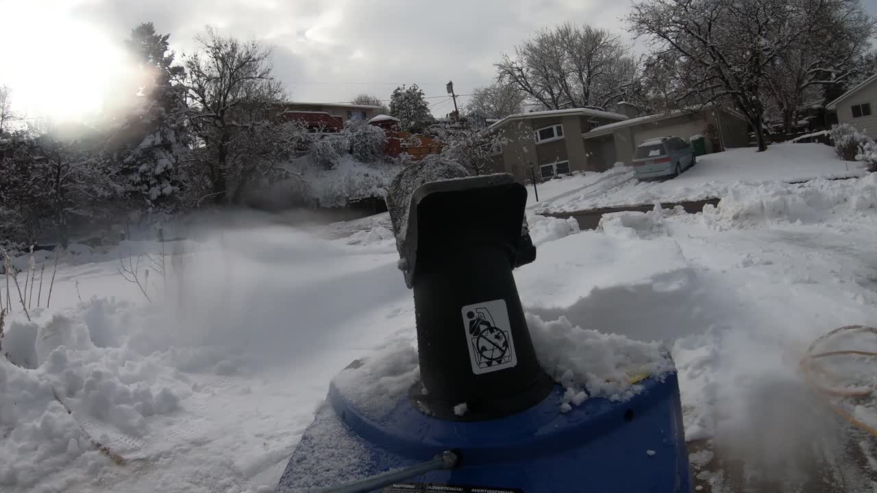 吹雪机扫雪视频素材