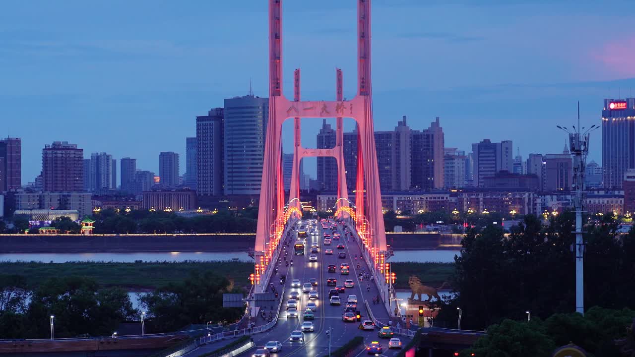 夜景大桥高速公路车辆繁忙视频素材