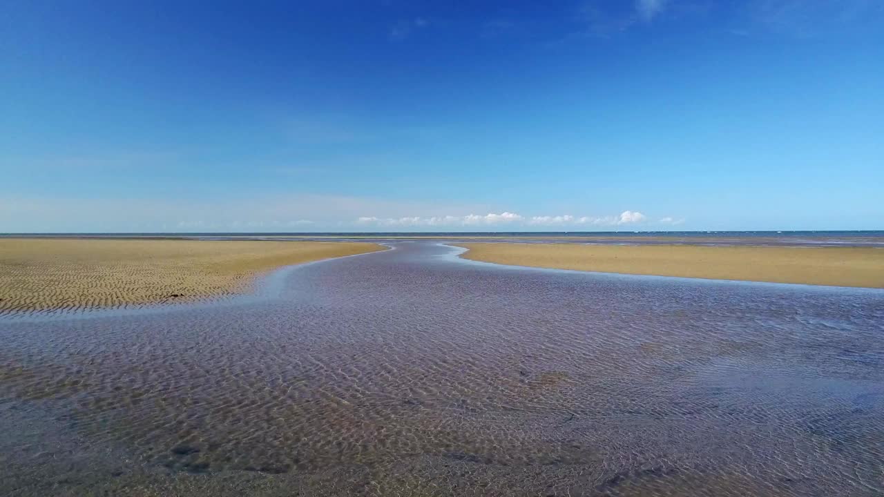 无人机鸟瞰澳大利亚昆士兰海洋风景视频素材