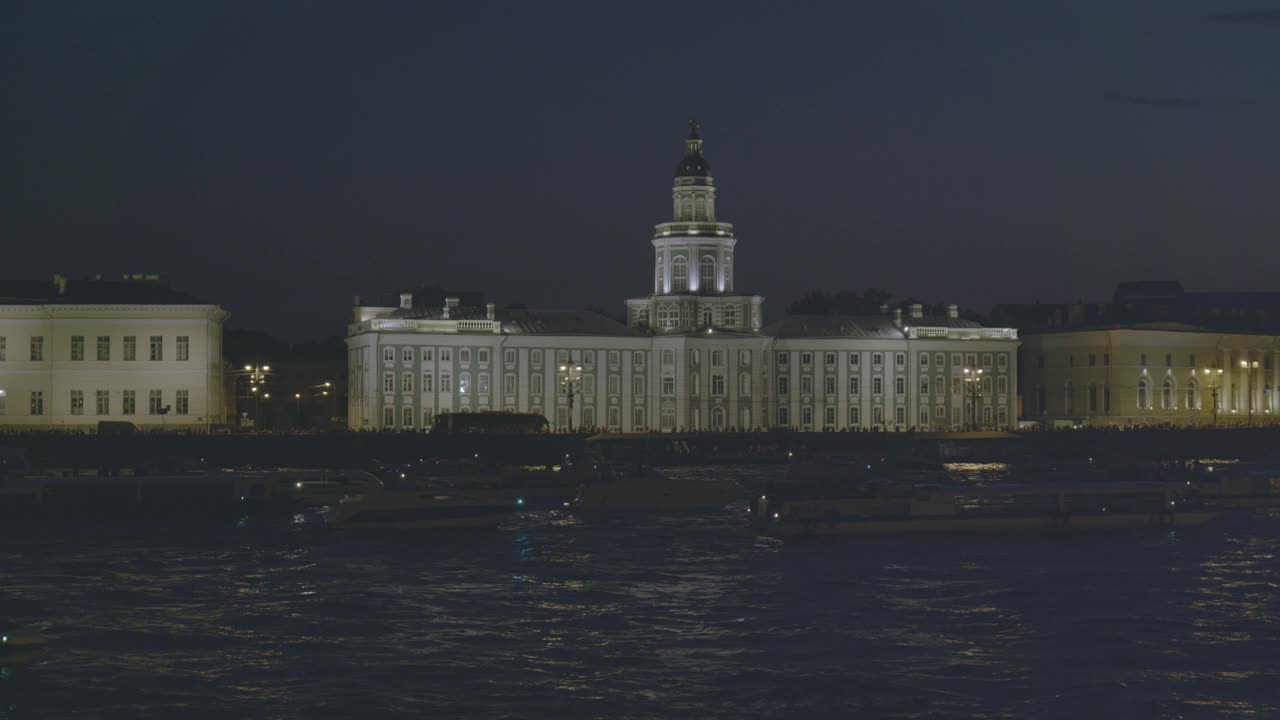 涅瓦上空的白夜。圣彼得堡大桥视频素材