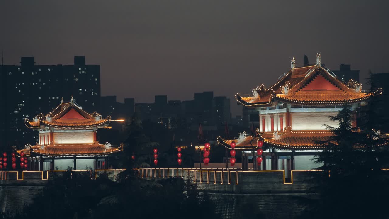 古城墙夜景/中国陕西西安视频素材