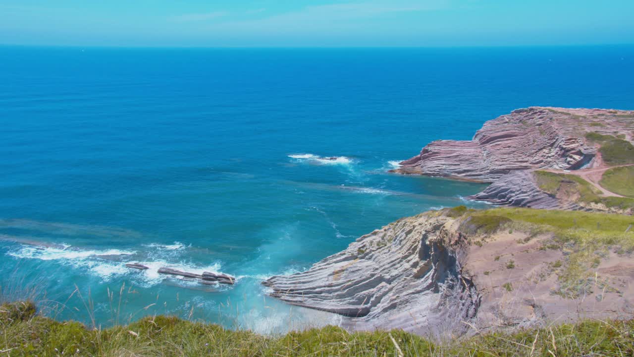 蓝色地平线的海景视频素材