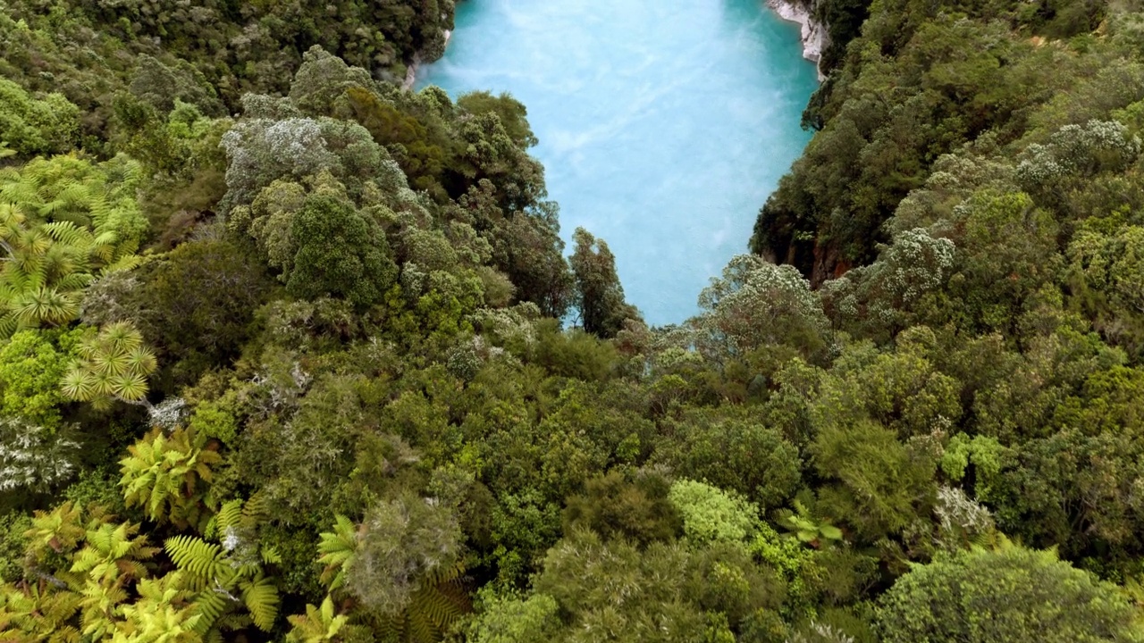 怀曼古火山谷航拍视频素材