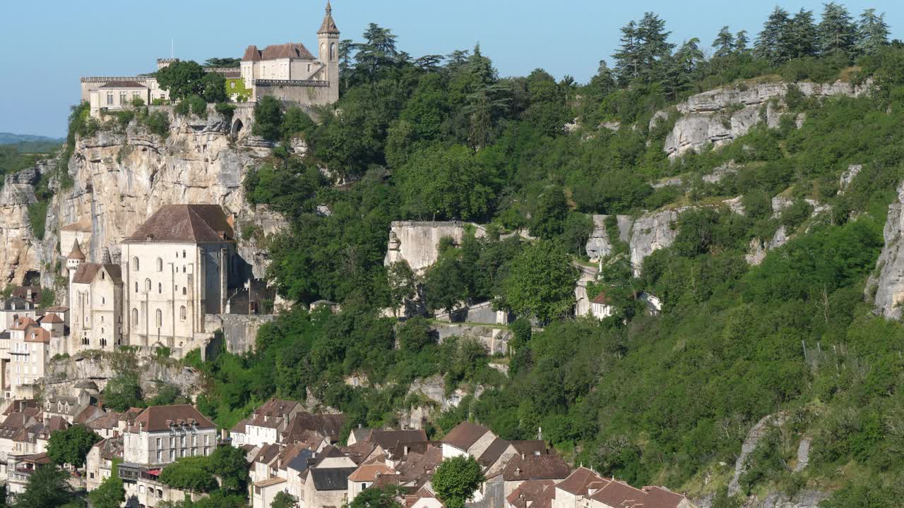 中世纪城市Rocamadour, Lot department，欧西塔尼，法国视频素材