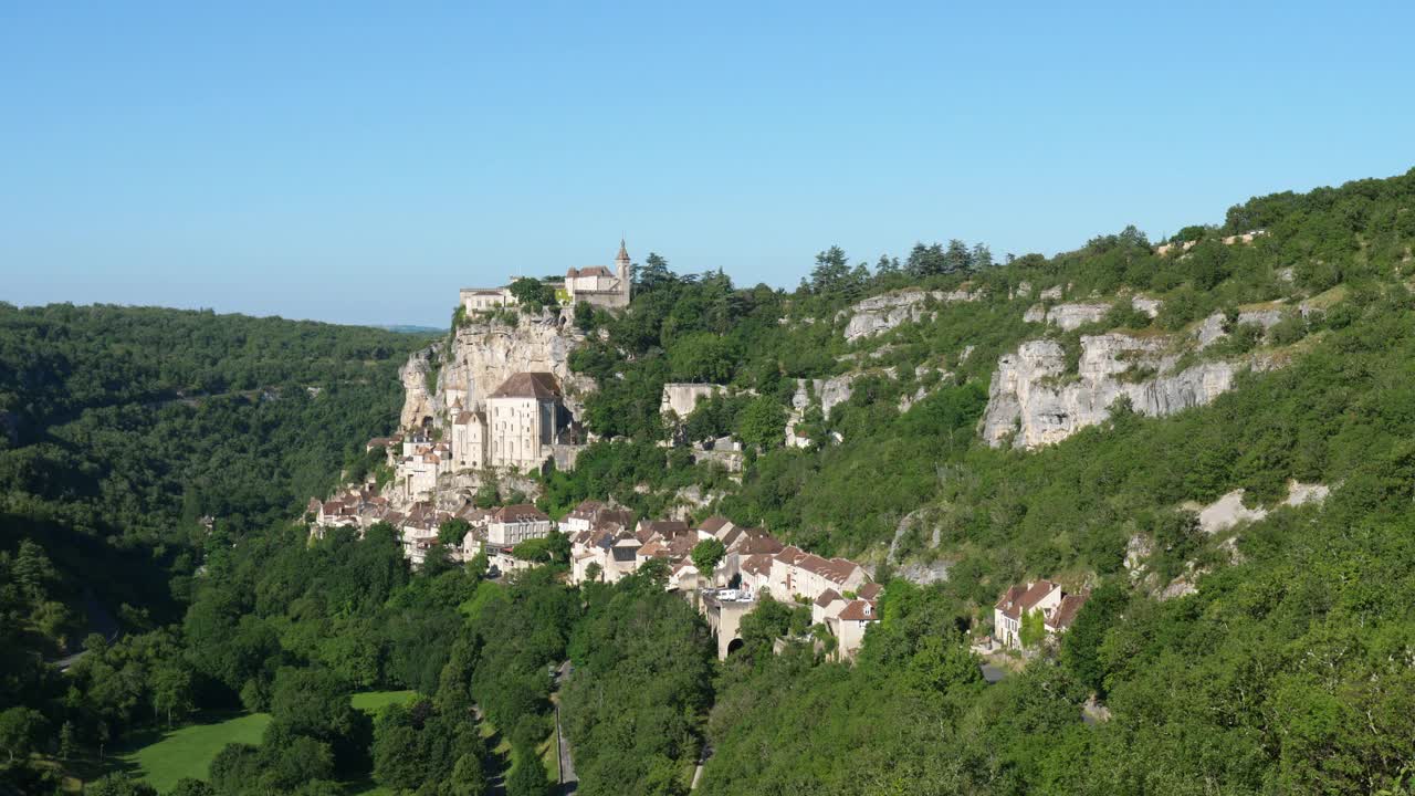 中世纪城市Rocamadour, Lot department，欧西塔尼，法国视频素材