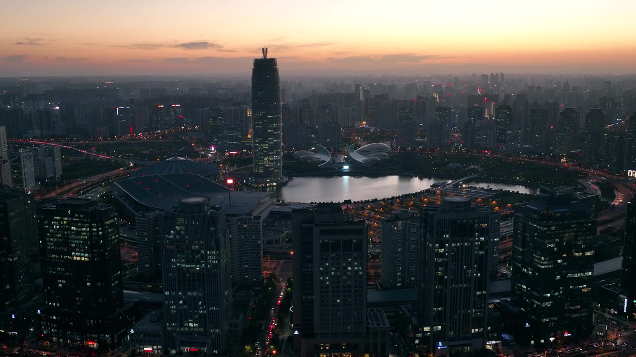 中国河南省郑州市天际线视频素材画面2