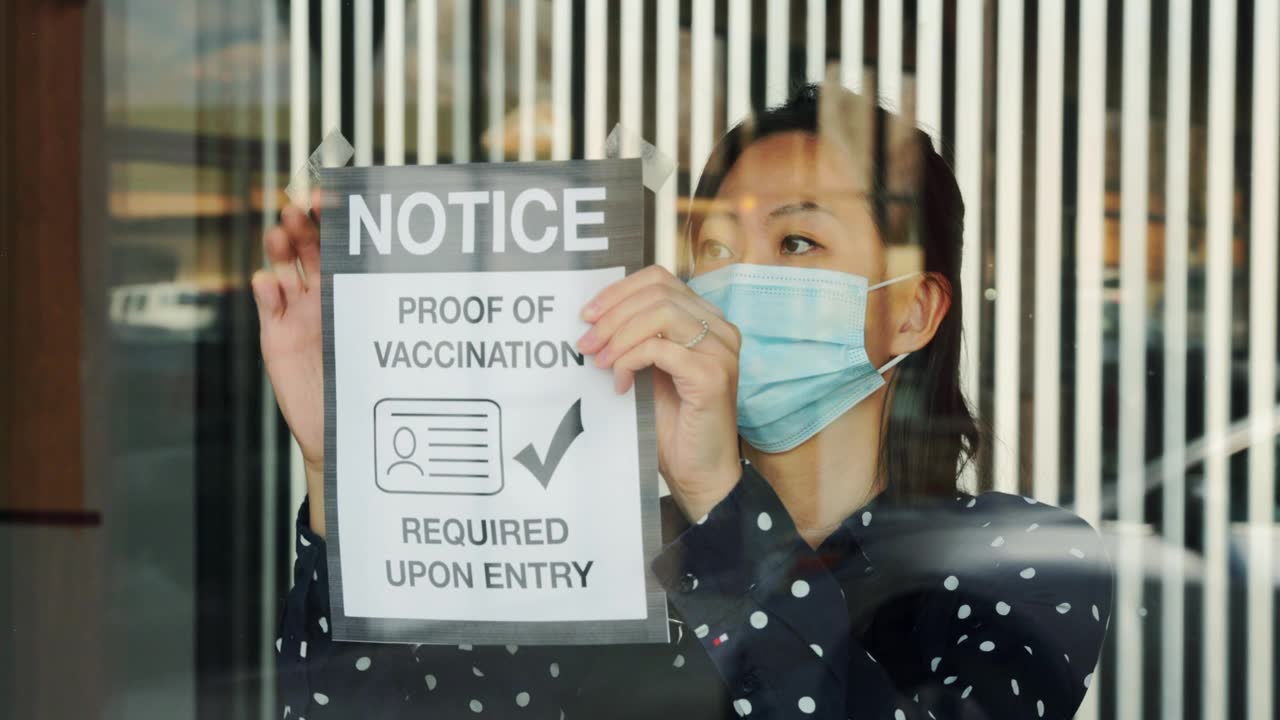 企业主与疫苗授权签署视频素材画面2