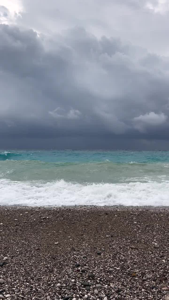 狂风暴雨的一天视频素材