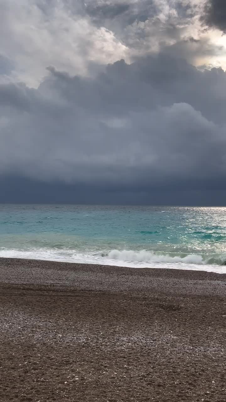 狂风暴雨的一天视频素材