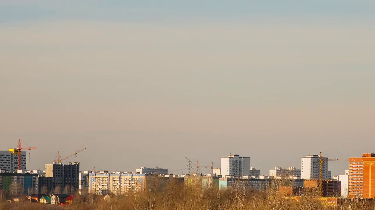 天空下的建筑工地视频素材