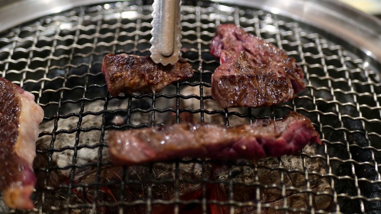 韩国食物:烤牛肉视频素材