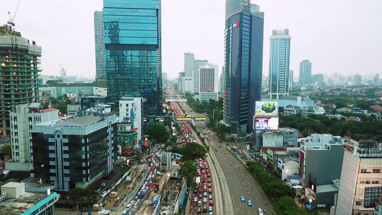 雅加达市中心的交通拥堵视频素材