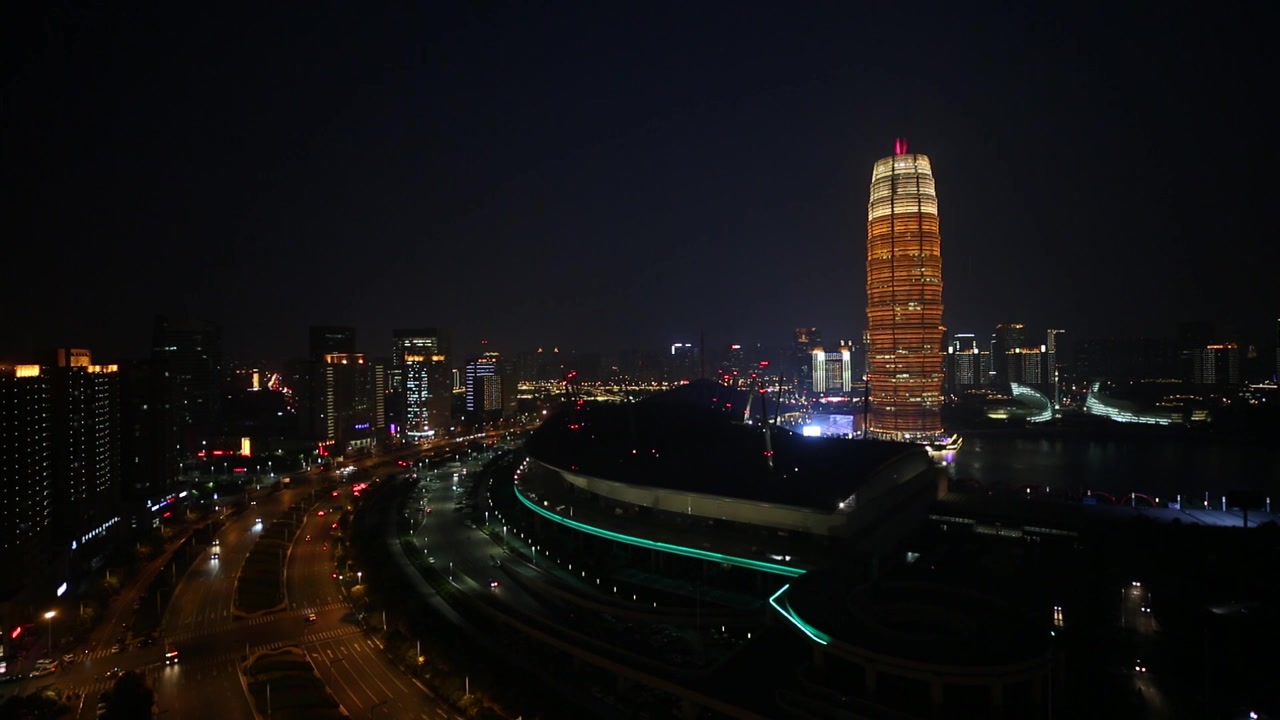 城市的新地标视频素材画面4