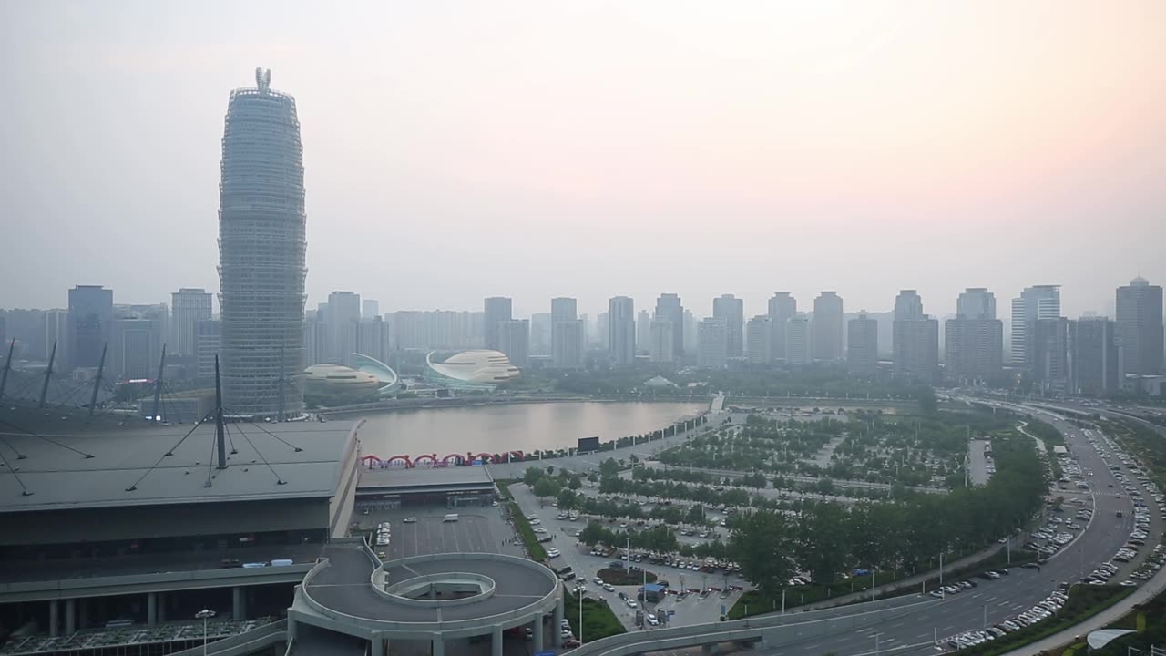 城市的新地标视频素材画面1